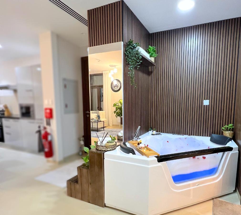 Stylish Apartment With A Jacuzzi Маскат Экстерьер фото